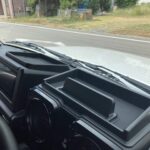 【ダッシュボードトレイ増設】収納が無さすぎて不便すぎる運転席周りを改善するぞ！